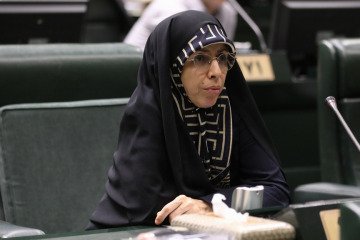 اصلاح تعرفه‌ها مهم‌ترین راهکار مقابله با زیرمیزی در نظام سلامت