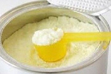 توقف فروش و جمع‌آوری فوری شیرخشک «آلفامینو» با دستور وزارت بهداشت