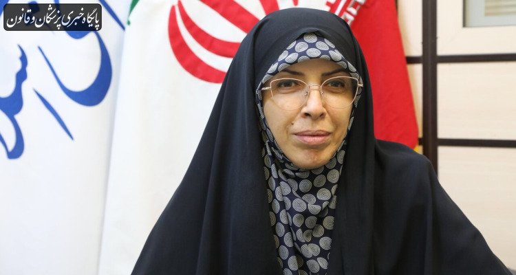 ۵۱ درصد مدیریت‌ها در نظام سلامت تحت کنترل افرادی است که از زیرمیزی بهره می‌برند