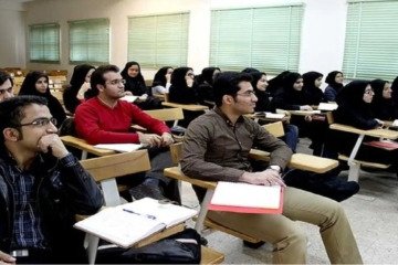 آزمون حضوری با مجوز استفاده از موبایل و هوش مصنوعی تصمیمی متناقض است