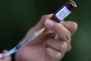 تایید اولین واکسن آنفلوانزا بر پایه mRNA برای افراد میانسال در آمریکا