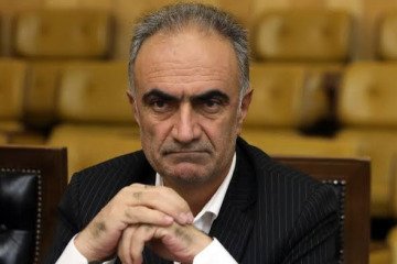 فروش دارو در مطب تخلف است