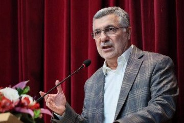 پزشک کامل یعنی کسی که علاوه بر مسئولیت حرفه‌ای، دغدغه مردم را داشته باشد