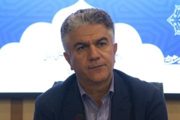پرداخت به‌موقع مطالبات کادر سلامت و تامین تجهیزات پزشکی در اولویت است