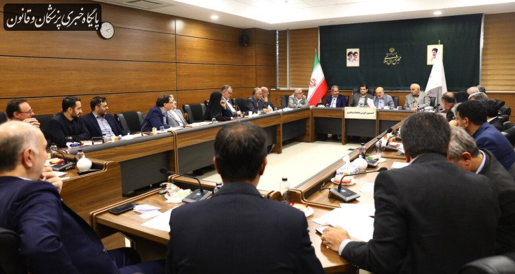 تعهد پزشکان برای خدمت در مناطق کم‌برخوردار اصلاح شد