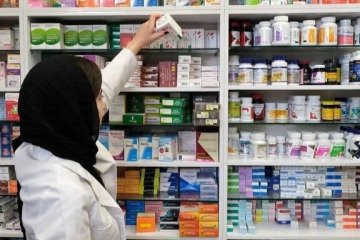 افزایش قیمت برخی داروها باید با پوشش بیمه‌ای همراه شود