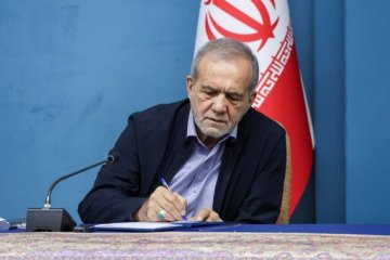 پزشکیان: مردم حق دارند از سلامت و کیفیت کالاها و خدمات، مطمئن باشند