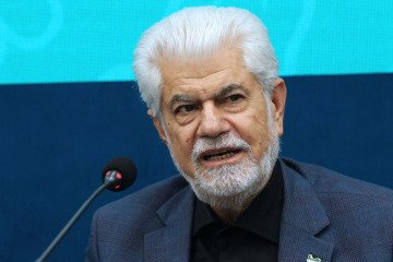 هشدار شهریاری درباره تداوم مشکلات دارو و درمان