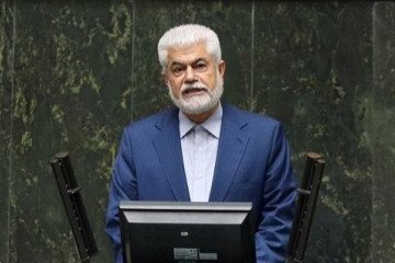 باید هرچه سریع‌تر برای هزینه‌های دارو و درمان مردم چاره‌اندیشی شود