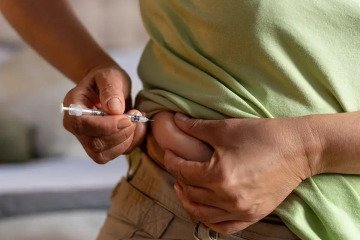 عروس رفته‌ آمپول لاغری بزنه!