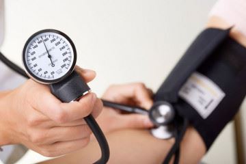 فشار خون یک سوم جمعیت مراجعه کننده در مراکز درمانی ثبت شده است