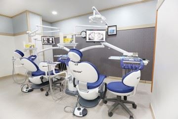 انعقاد تفاهم‌نامه‌ای بین اداره دندانپزشکی وزارت بهداشت و هیئت امنای ارزی برای خرید تجهیزات دندانپزشکی