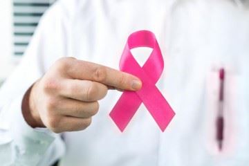 سرطان سینه در مراحل اولیه درمان می‌شود