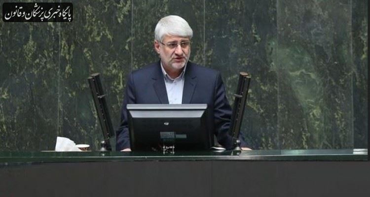 تامین اجتماعی از سیاستهای وزارت بهداشت آسیب فراوان دیده است تامین اجتماعی از سیاستهای وزارت بهداشت آسیب فراوان دیده است