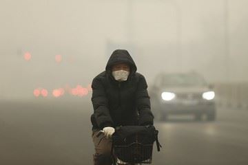 آلودگی هوا عامل یک تا ۵ درصد ابتلای افراد به سرطان‌های ریه است