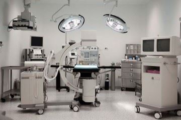 شرکت‌های تجهیزات پزشکی بیش از ۲۰۰۰ میلیارد تومان از بیمارستان‌ها طلب دارند