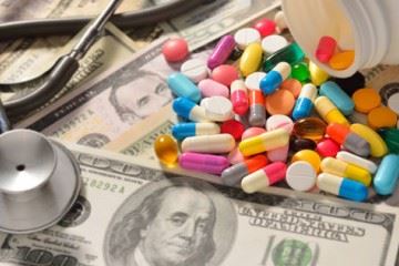 ارز دریافتی دارو امسال به زیر ۳ میلیارد دلار کاهش یافته است